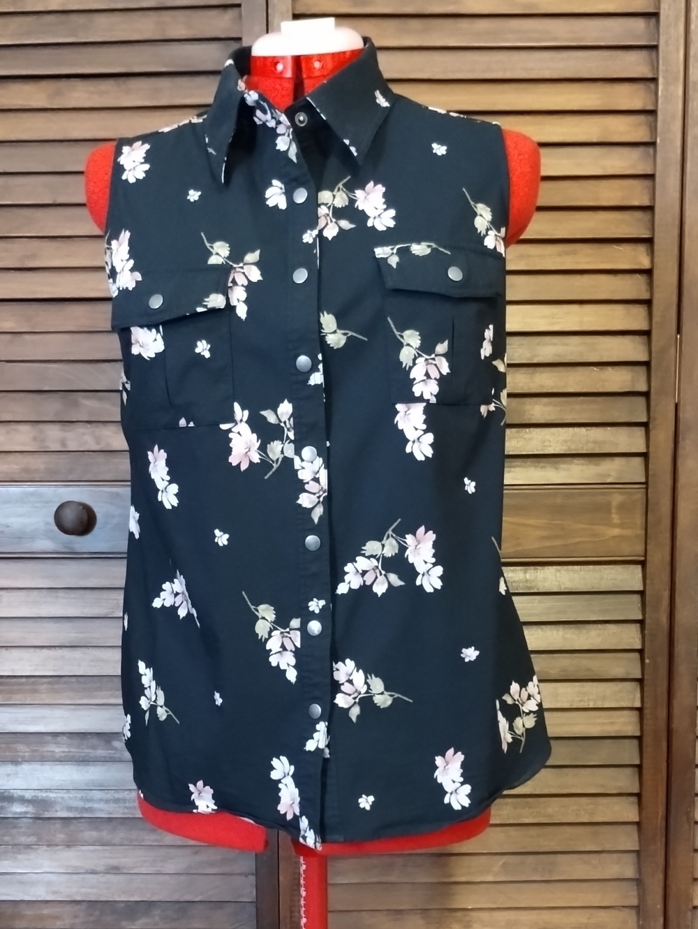 Sleeveless Top